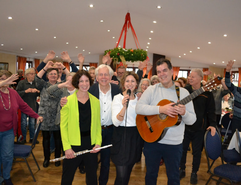 Souly bei Weihnachtsfeier im Hirtenhaus Achim